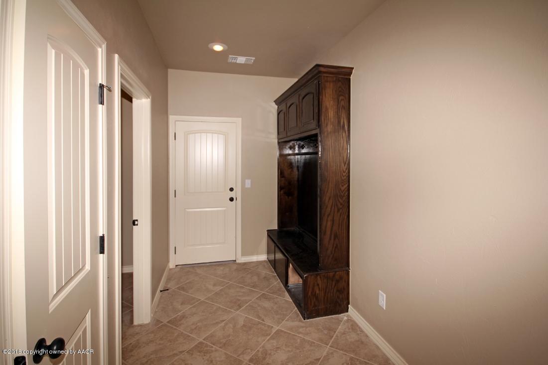 17800 Stone Creek Road Bushland, TX 79124 - Photo 25 of 29 Mud Room
