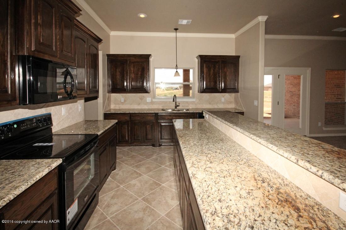 17800 Stone Creek Road Bushland, TX 79124 - Photo 9 of 29 Kitchen