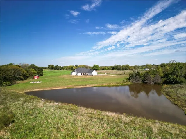 $695,000 | 21017 South Ratner Road, Overbrook, KS 66524