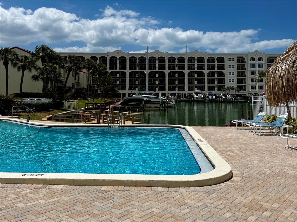 255 Dolphin Point, Unit 710 Clearwater Beach, FL 33767 - Photo 23 of 28