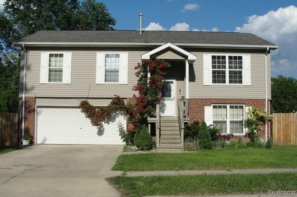 3765 Spring Hill Avenue Inkster, MI 48141 - Photo 2 of 2 DSC00682.jpg