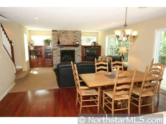 799 Gramsie Road Shoreview, MN 55126 - Photo 4 of 10
