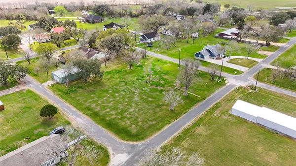 $30,000 | 0 4th, Louise, TX 77455