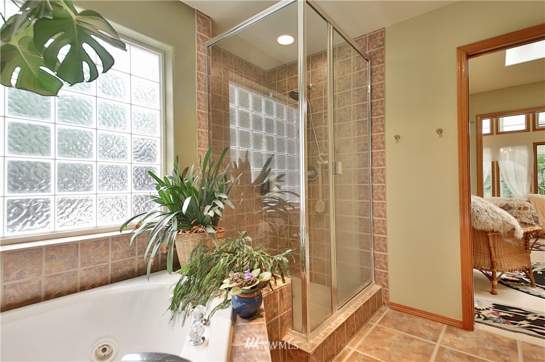 4081 Springwater Lane Clinton, WA 98236 - Photo 19 of 25 Gallery Image 19
