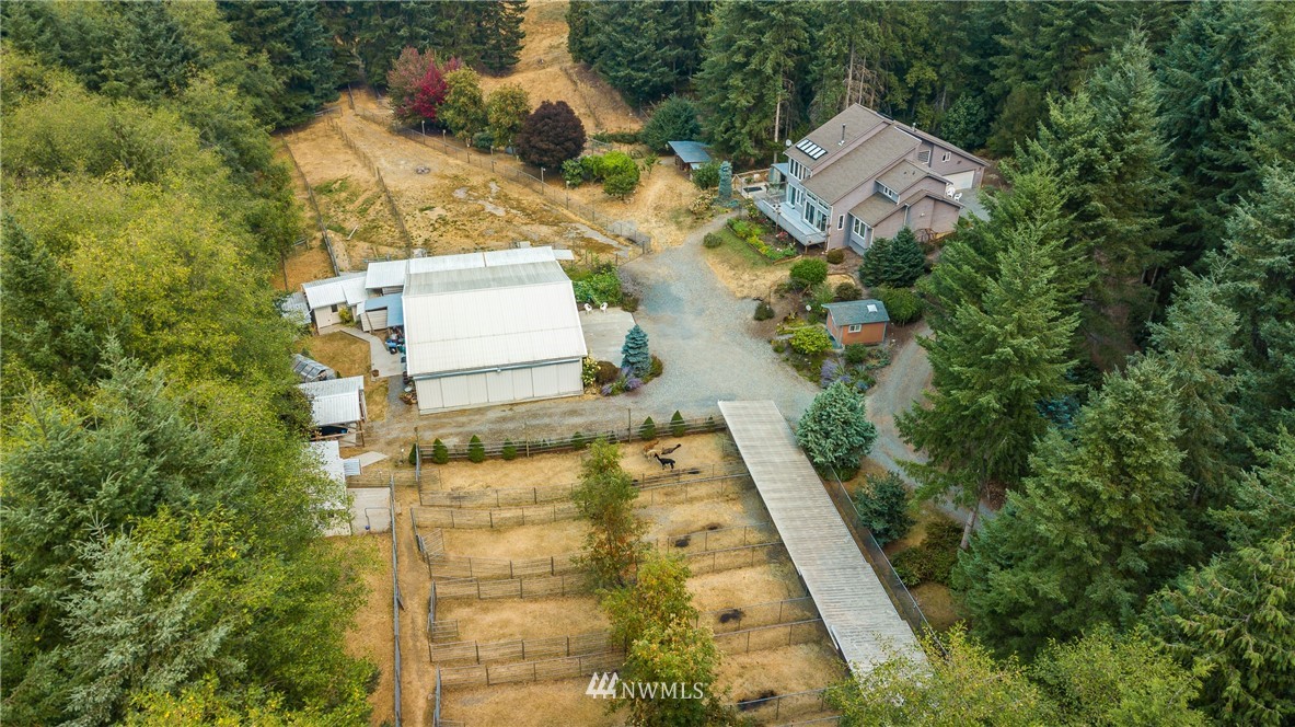 4081 Springwater Lane Clinton, WA 98236 - Photo 24 of 25 Gallery Image 24