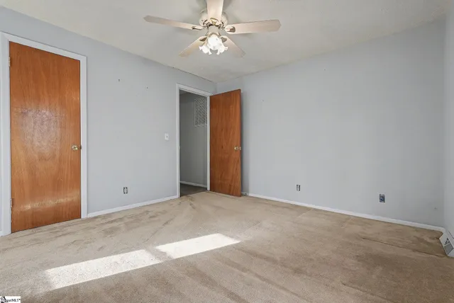 $267,000 | 113 Grant Drive, Laurens, SC 29360