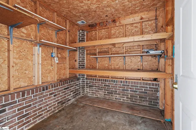 $267,000 | 113 Grant Drive, Laurens, SC 29360