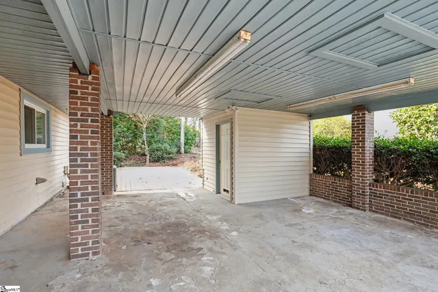 $267,000 | 113 Grant Drive, Laurens, SC 29360