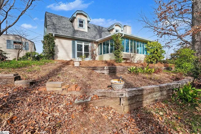 $267,000 | 113 Grant Drive, Laurens, SC 29360