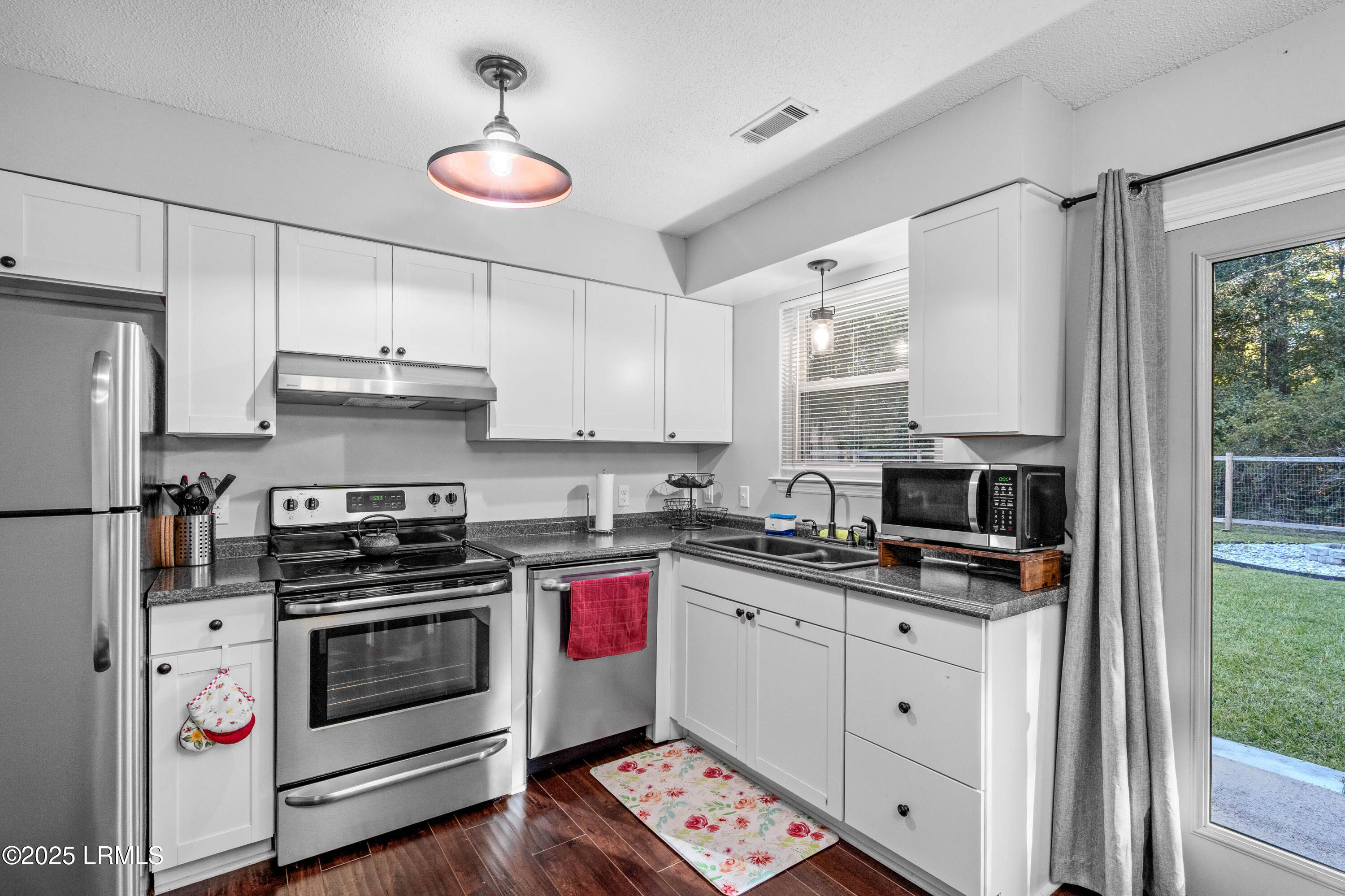 18 Hewlett Road Beaufort, SC 29907 - Photo 11 of 31 18 Hewlett-18