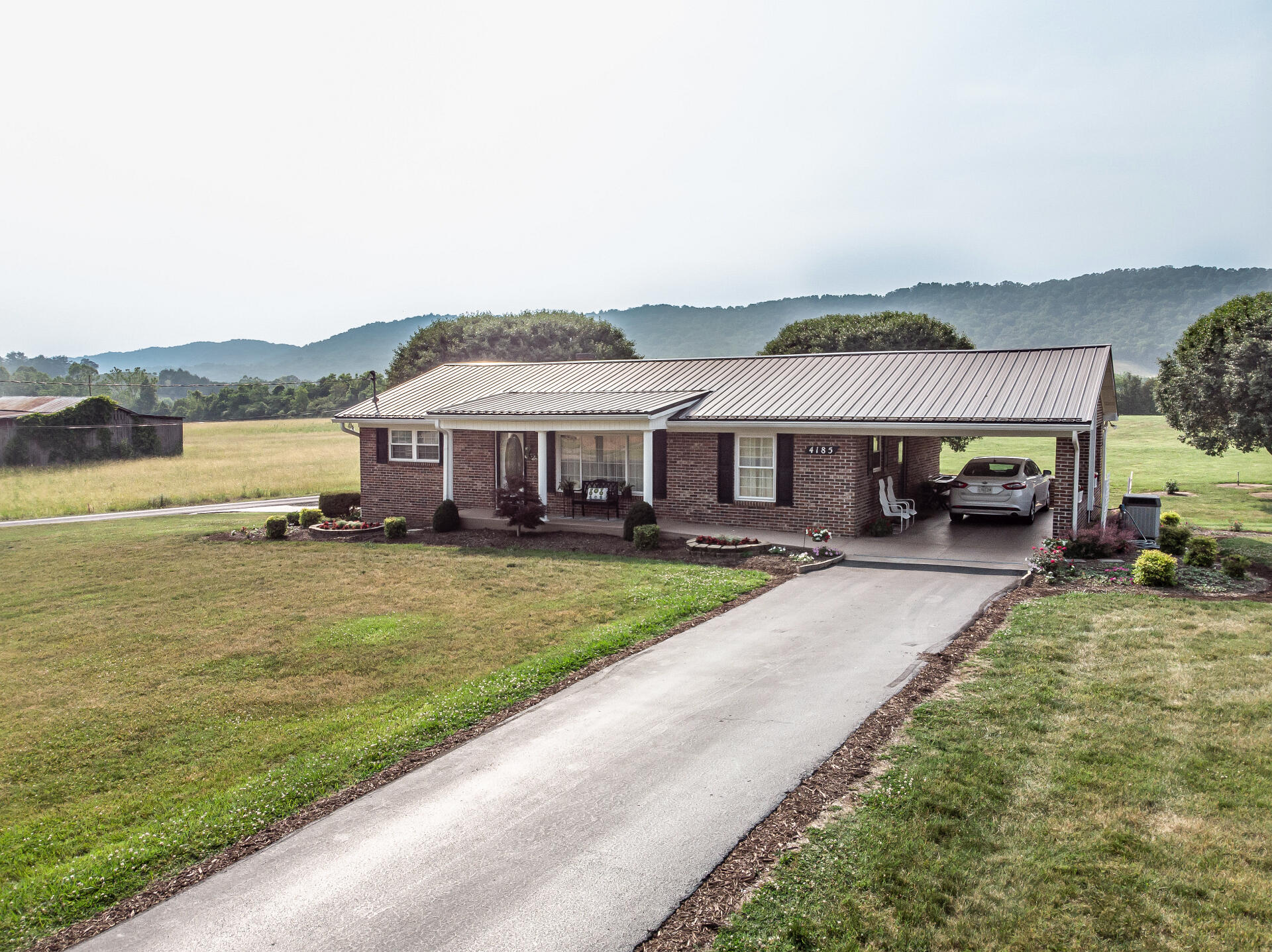 4185 Gap Creek Road, Bulls Gap, TN 37711 Compass