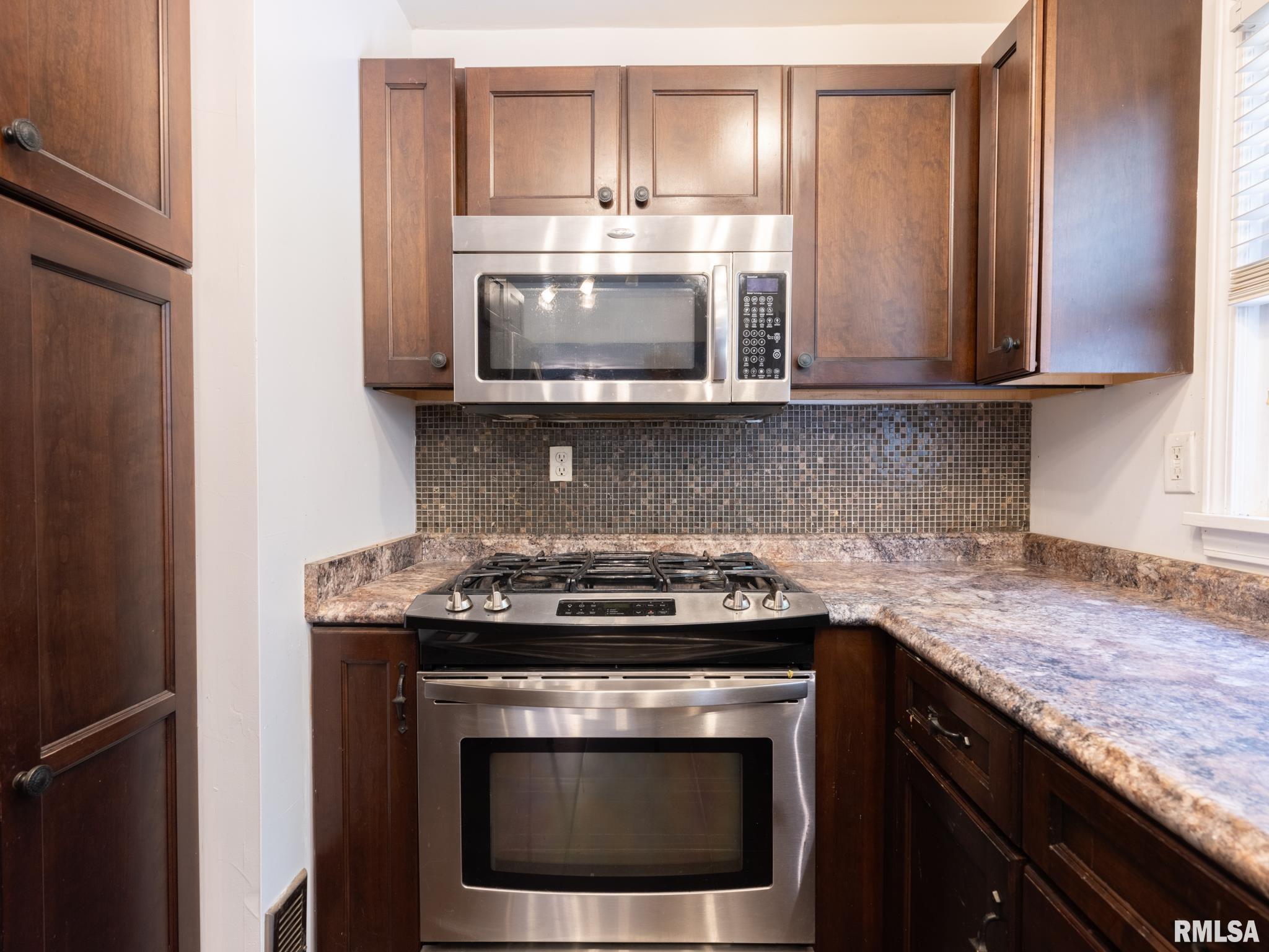 319 West Stonegate Road Peoria, IL 61614 - Photo 23 of 52 Gallery Image 23