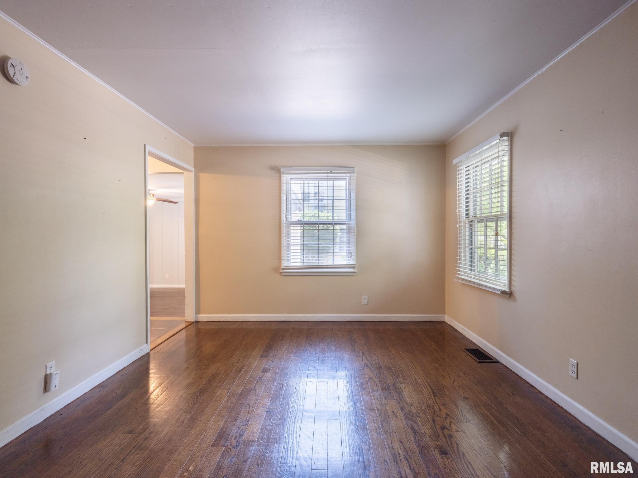 319 West Stonegate Road Peoria, IL 61614 - Photo 3 of 52 Gallery Image 3
