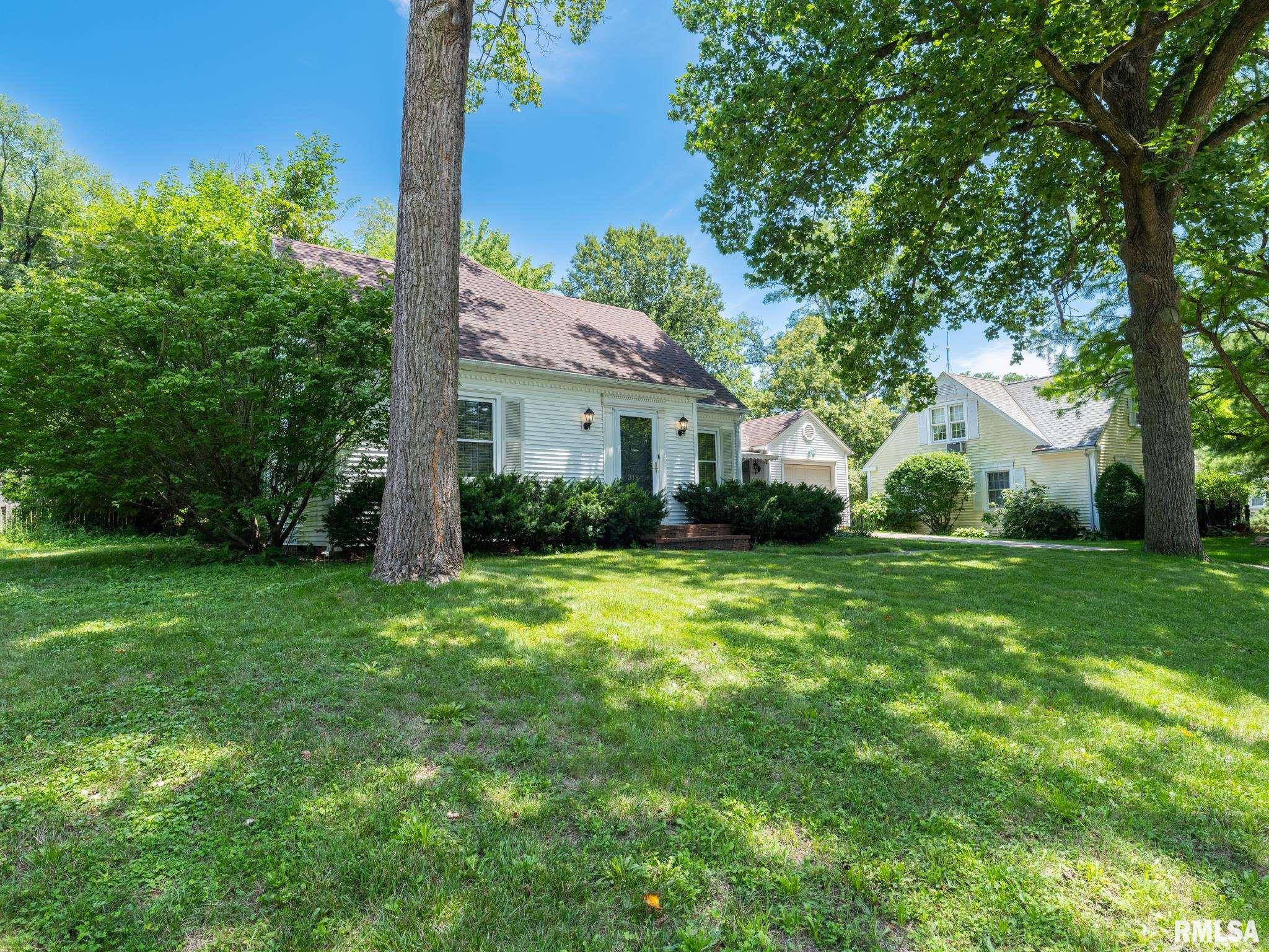 319 West Stonegate Road Peoria, IL 61614 - Photo 46 of 52 Gallery Image 46