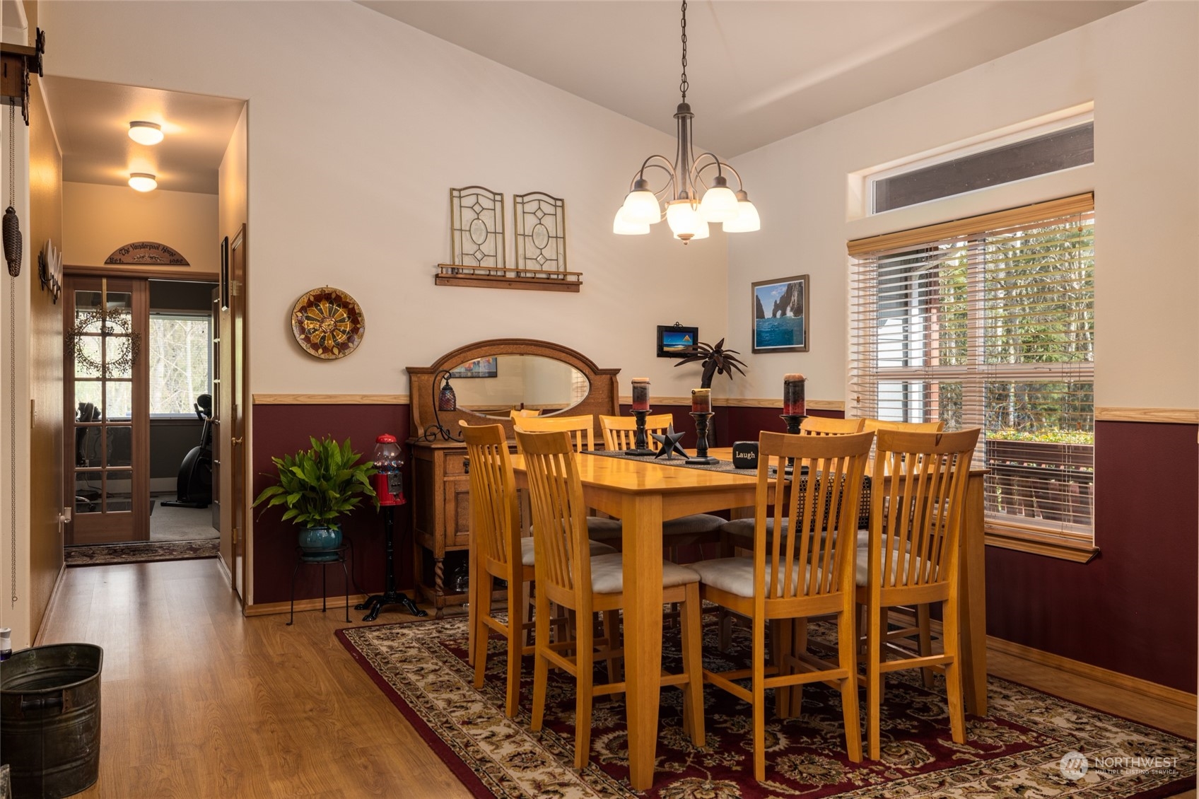 16068 Mountain View Road Mount Vernon, WA 98274 - Photo 4 of 20 Gallery Image 4
