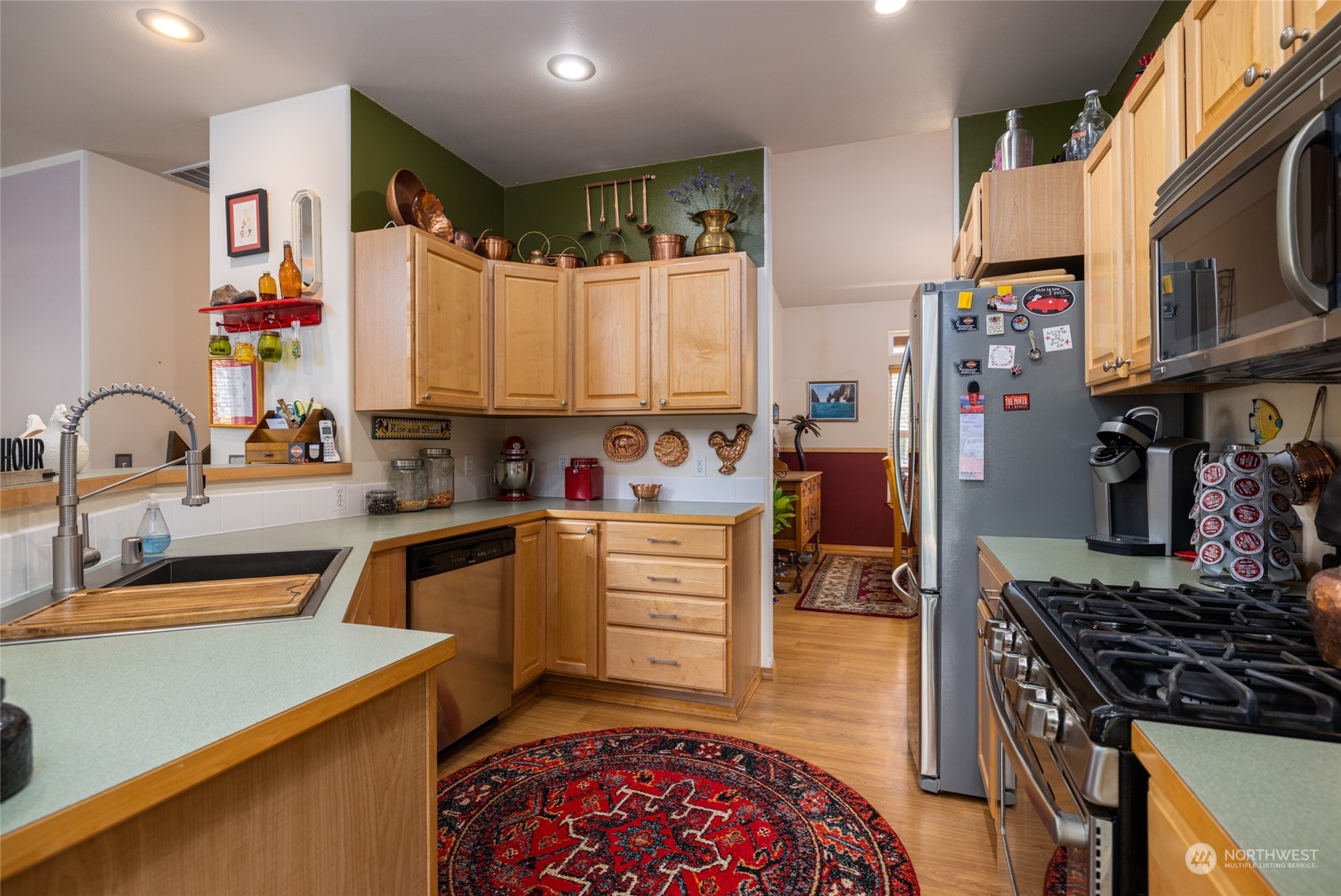 16068 Mountain View Road Mount Vernon, WA 98274 - Photo 5 of 20 Gallery Image 5
