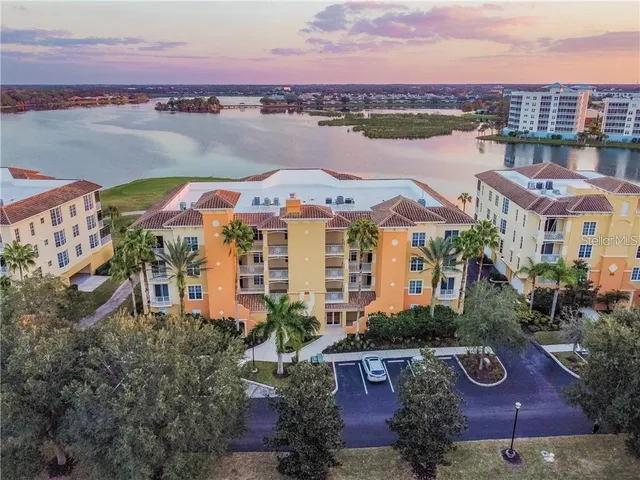 $474,900 | 6360 Water Crest Way, Unit 203, Lakewood Ranch, FL 34202