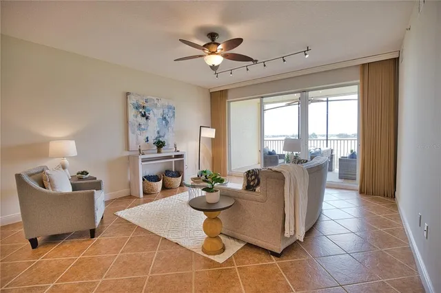 $474,900 | 6360 Water Crest Way, Unit 203, Lakewood Ranch, FL 34202