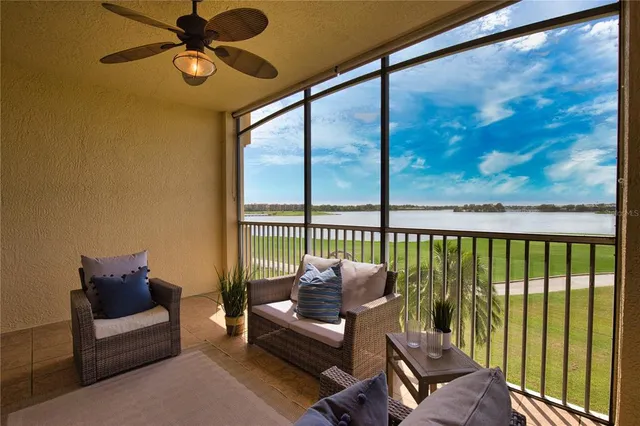 $474,900 | 6360 Water Crest Way, Unit 203, Lakewood Ranch, FL 34202