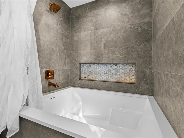 $25,000 | 621 Belle Isle Avenue, Belleair Beach, FL 33786