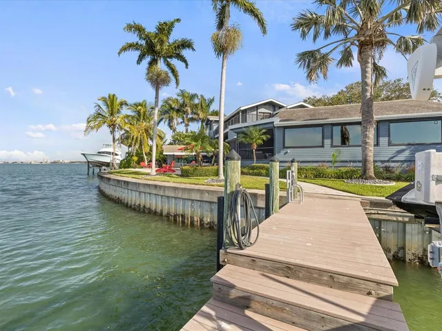 $25,000 | 621 Belle Isle Avenue, Belleair Beach, FL 33786