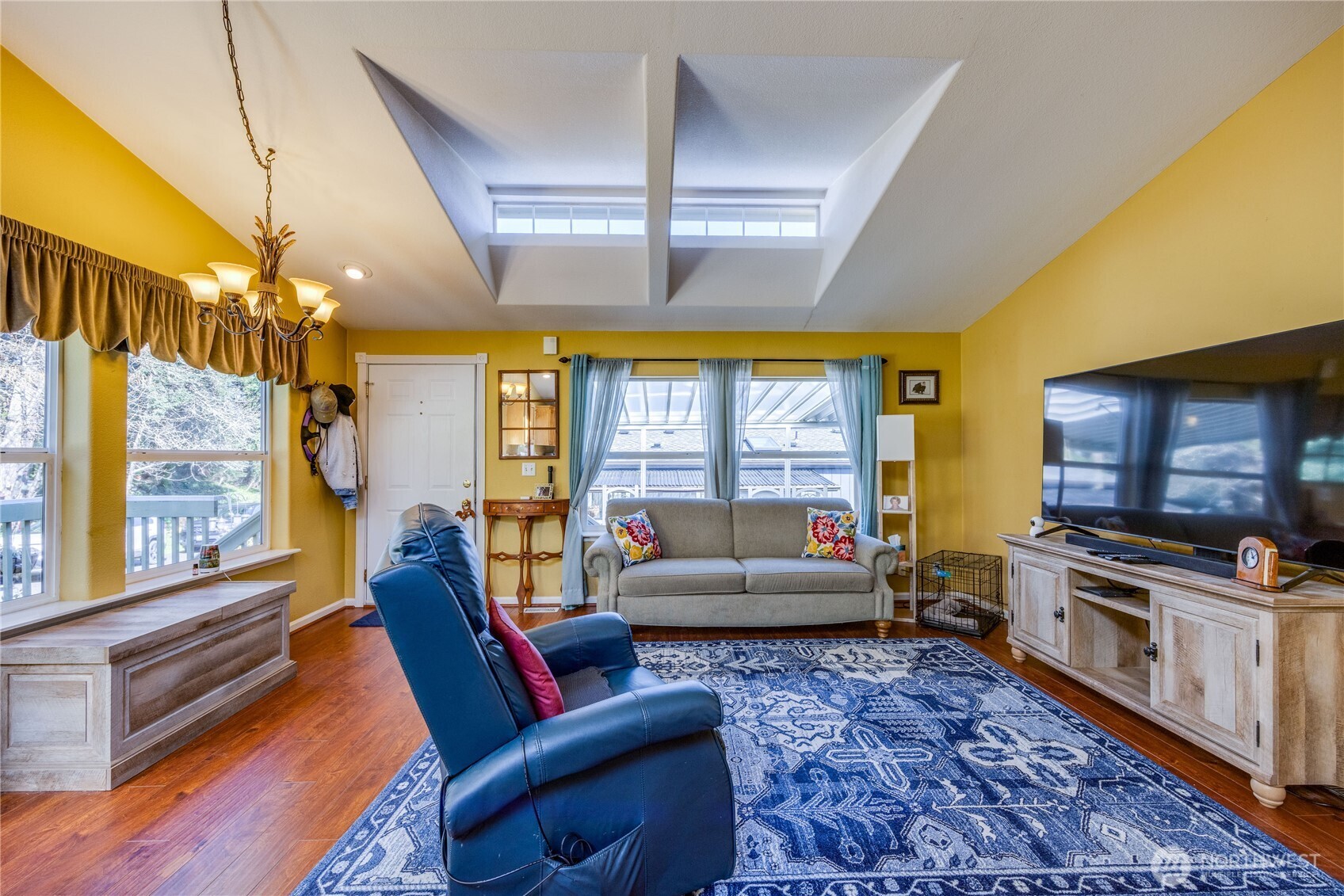 600 Northeast Lincoln Road, Unit 35 Poulsbo, WA 98370 - Photo 3 of 26