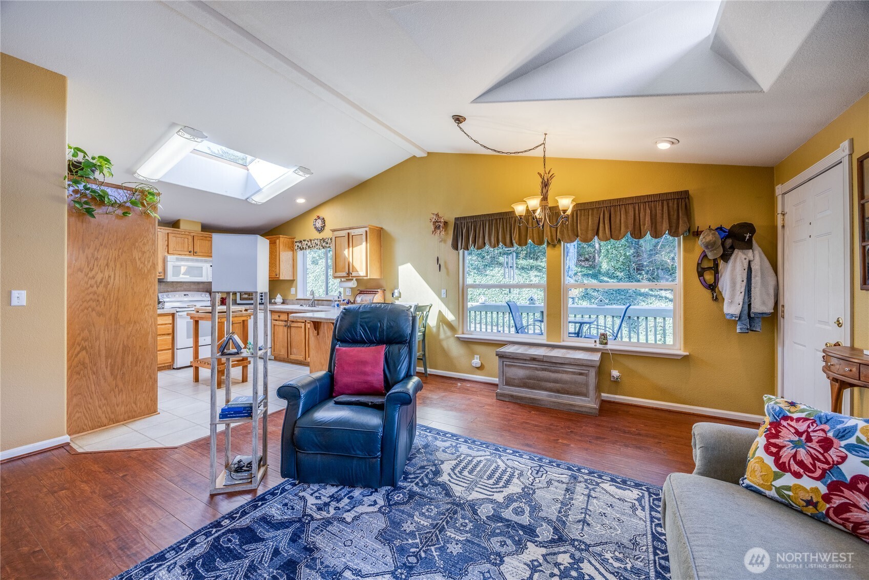 600 Northeast Lincoln Road, Unit 35 Poulsbo, WA 98370 - Photo 8 of 26