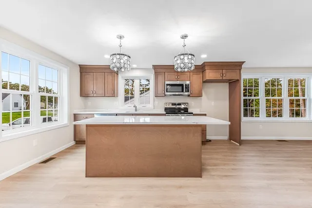 $500,000 | 42 Bumble Bee Drive, Plymouth, MA 02360