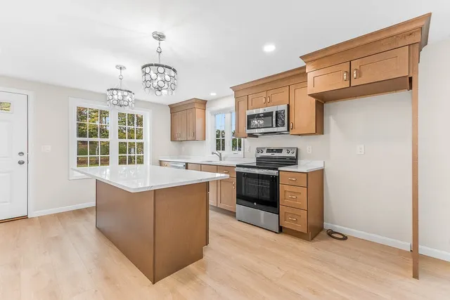 $500,000 | 42 Bumble Bee Drive, Plymouth, MA 02360