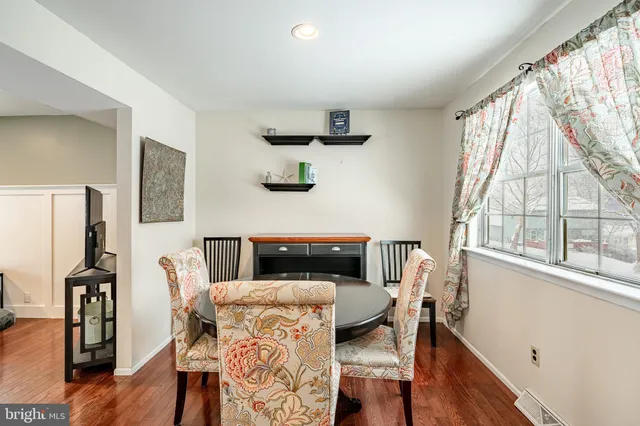 $399,000 | 22 Windemere Court, Downingtown, PA 19335