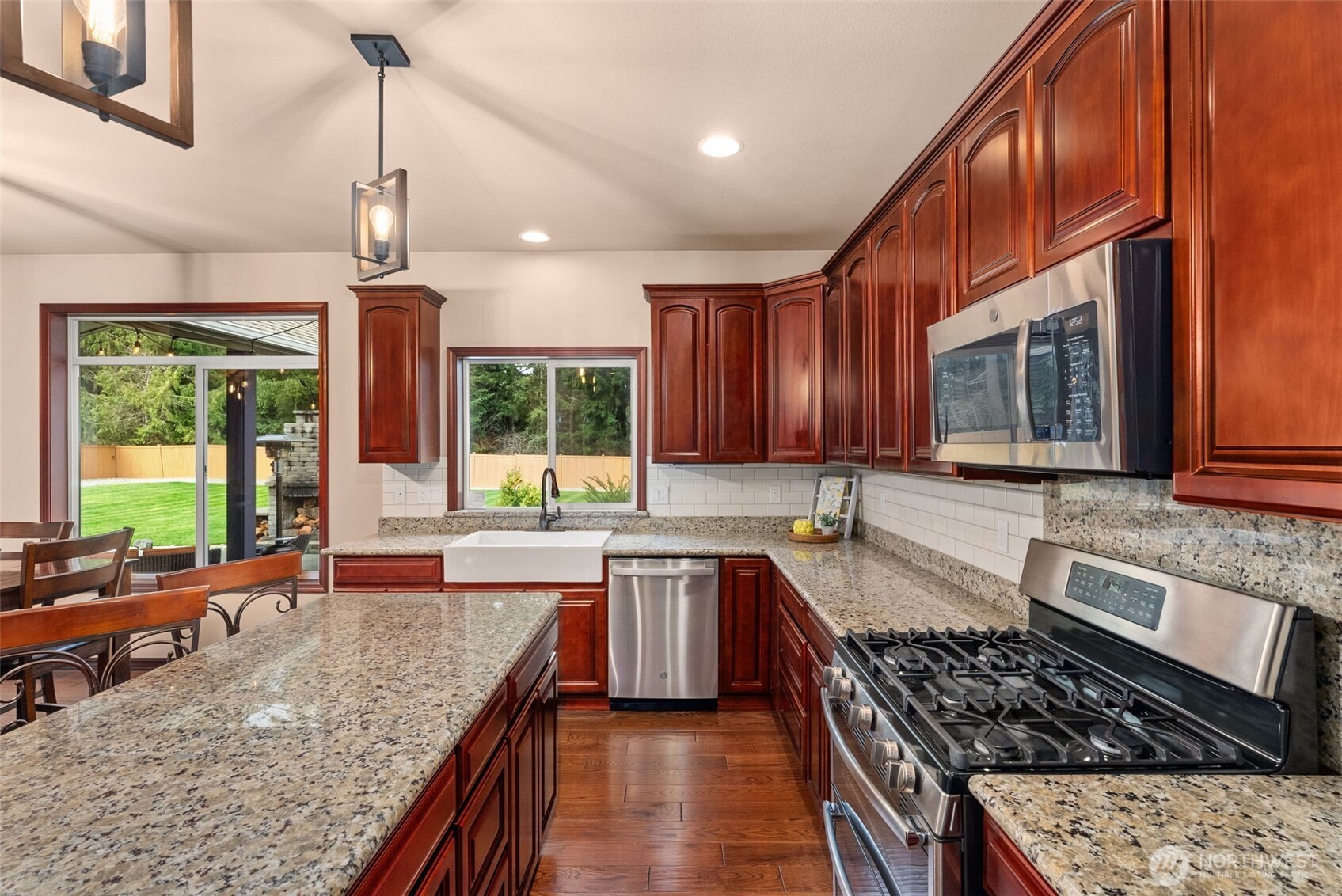 9220 Fox Ridge Lane Southeast Olympia, WA 98513 - Photo 13 of 40