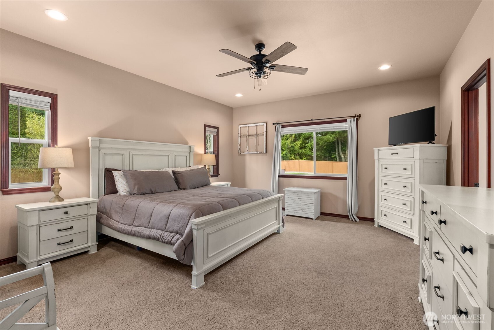 9220 Fox Ridge Lane Southeast Olympia, WA 98513 - Photo 17 of 40