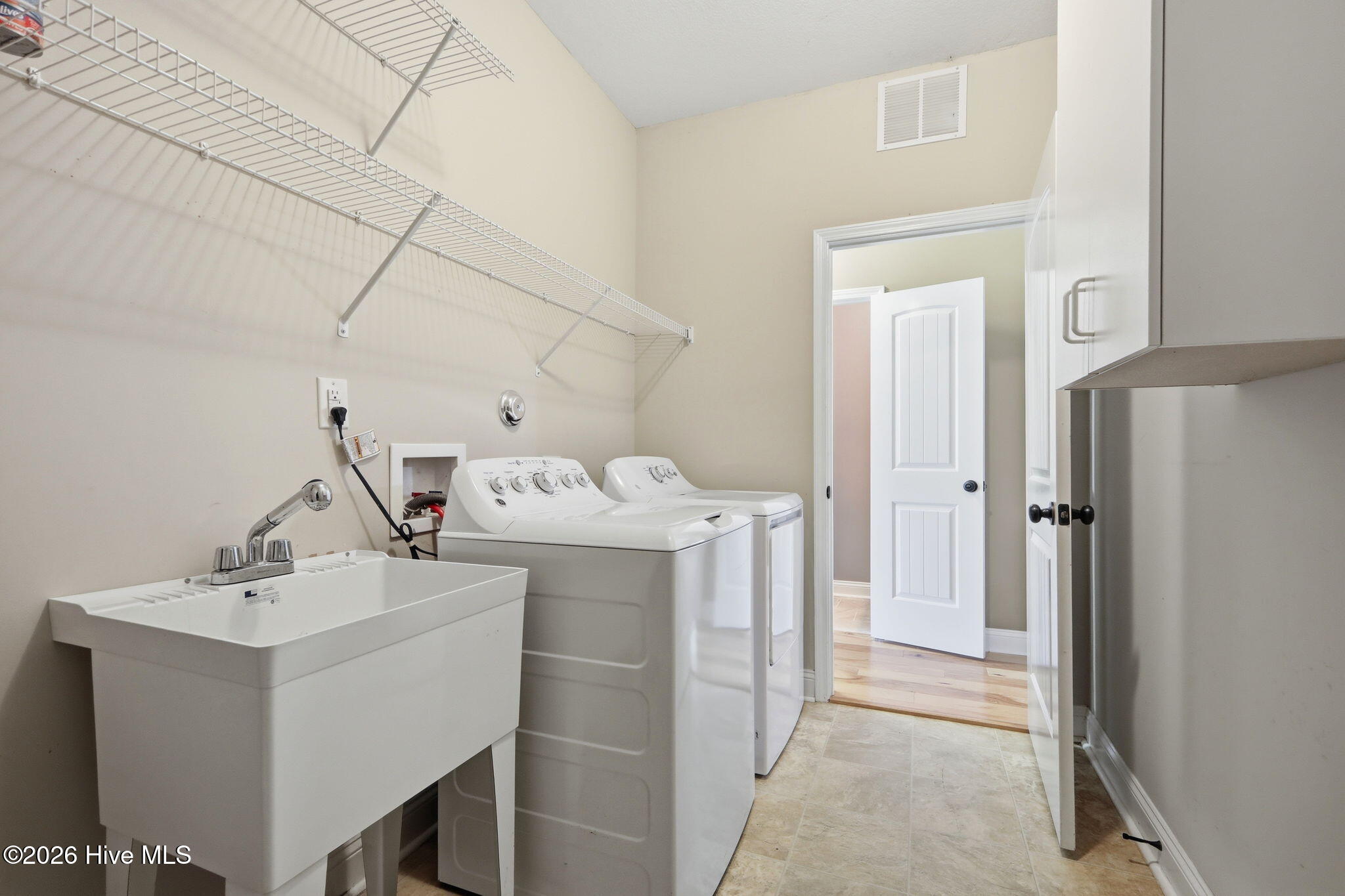 306 Oak Ridge Court Swansboro, NC 28584 - Photo 21 of 46