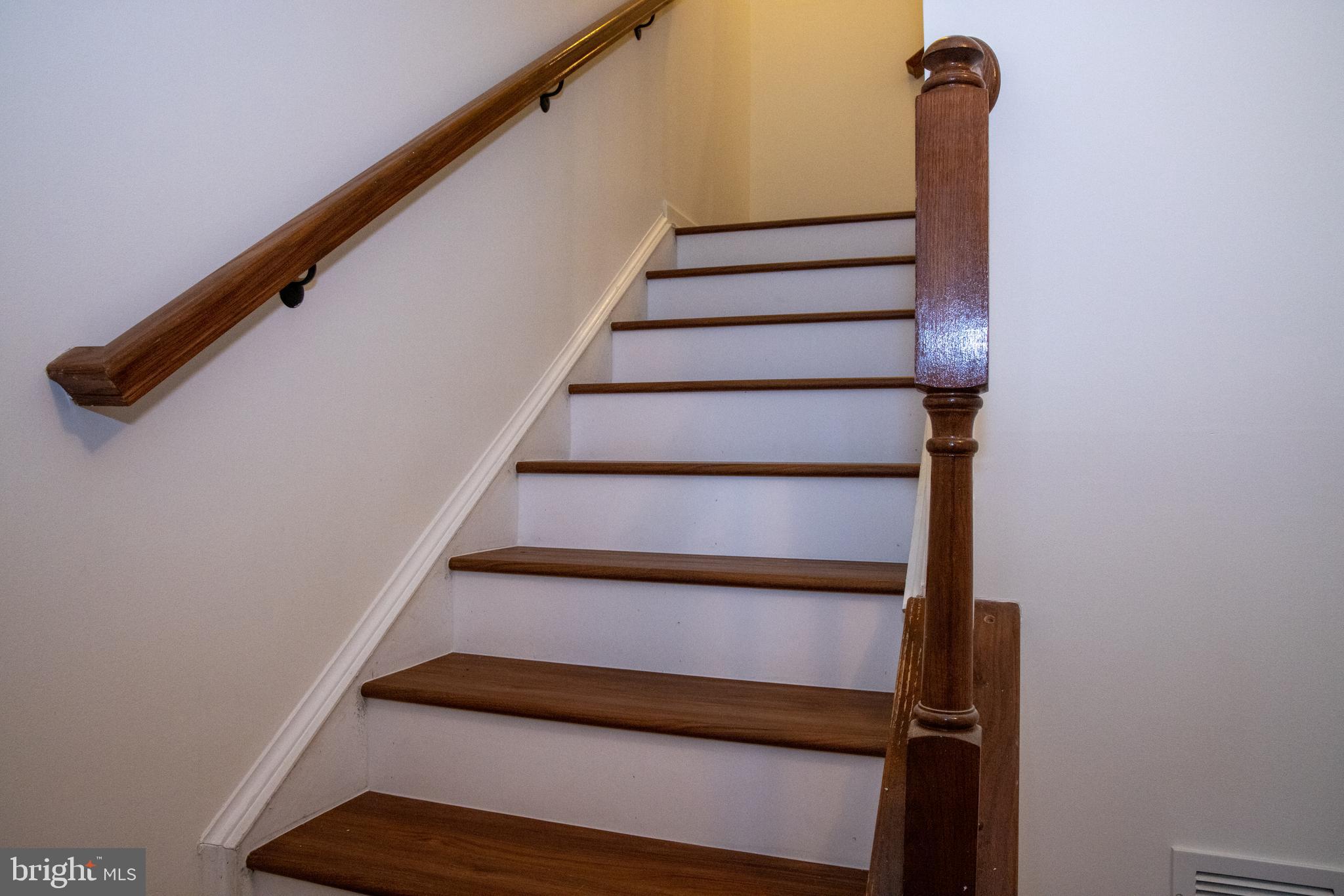 7317 Summit Rock Road Elkridge, MD 21075 - Photo 20 of 36 a view of entryway