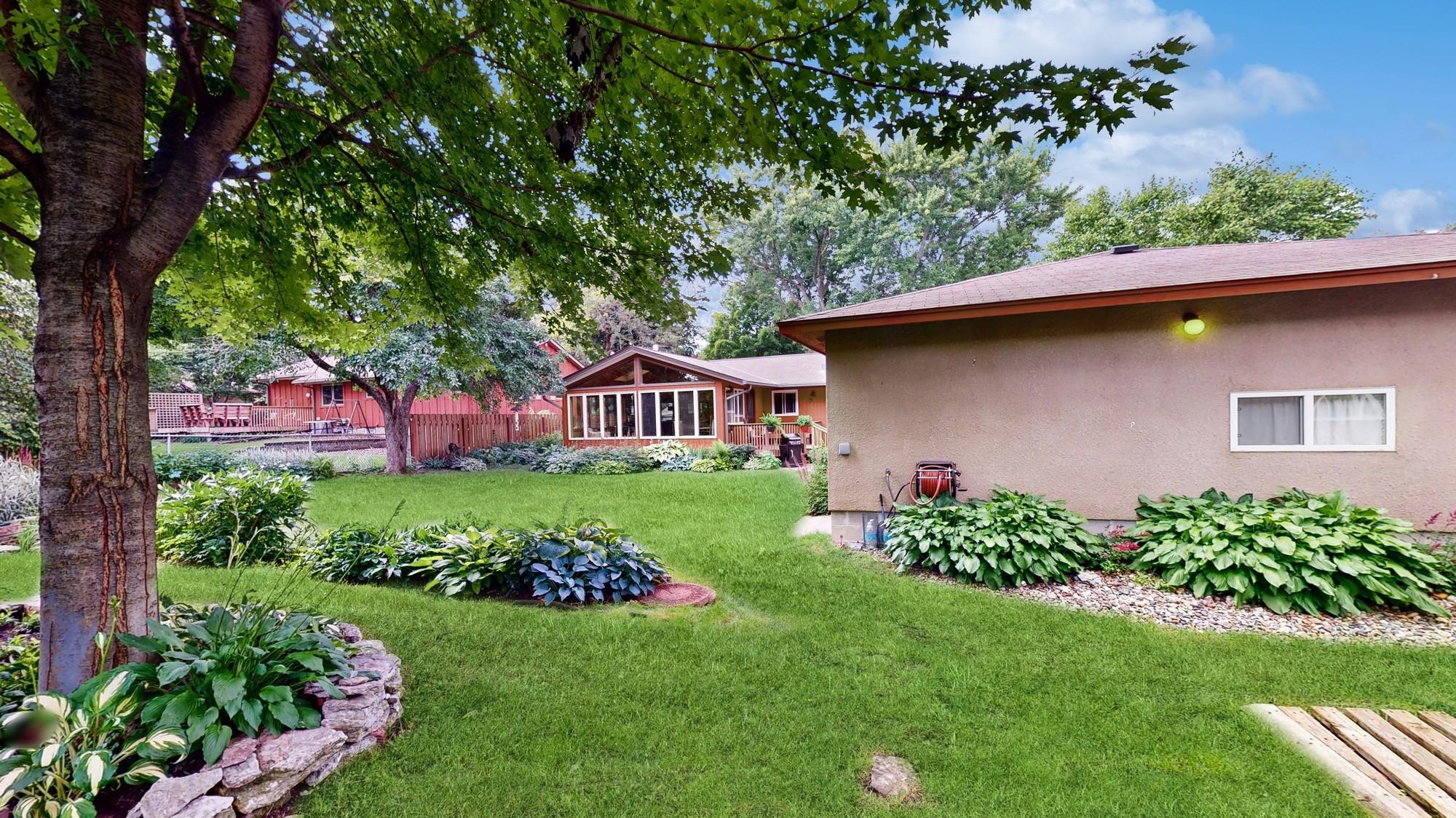 1944 Midland Hills Road Roseville, MN 55113 - Photo 34 of 43 Gallery Image 34