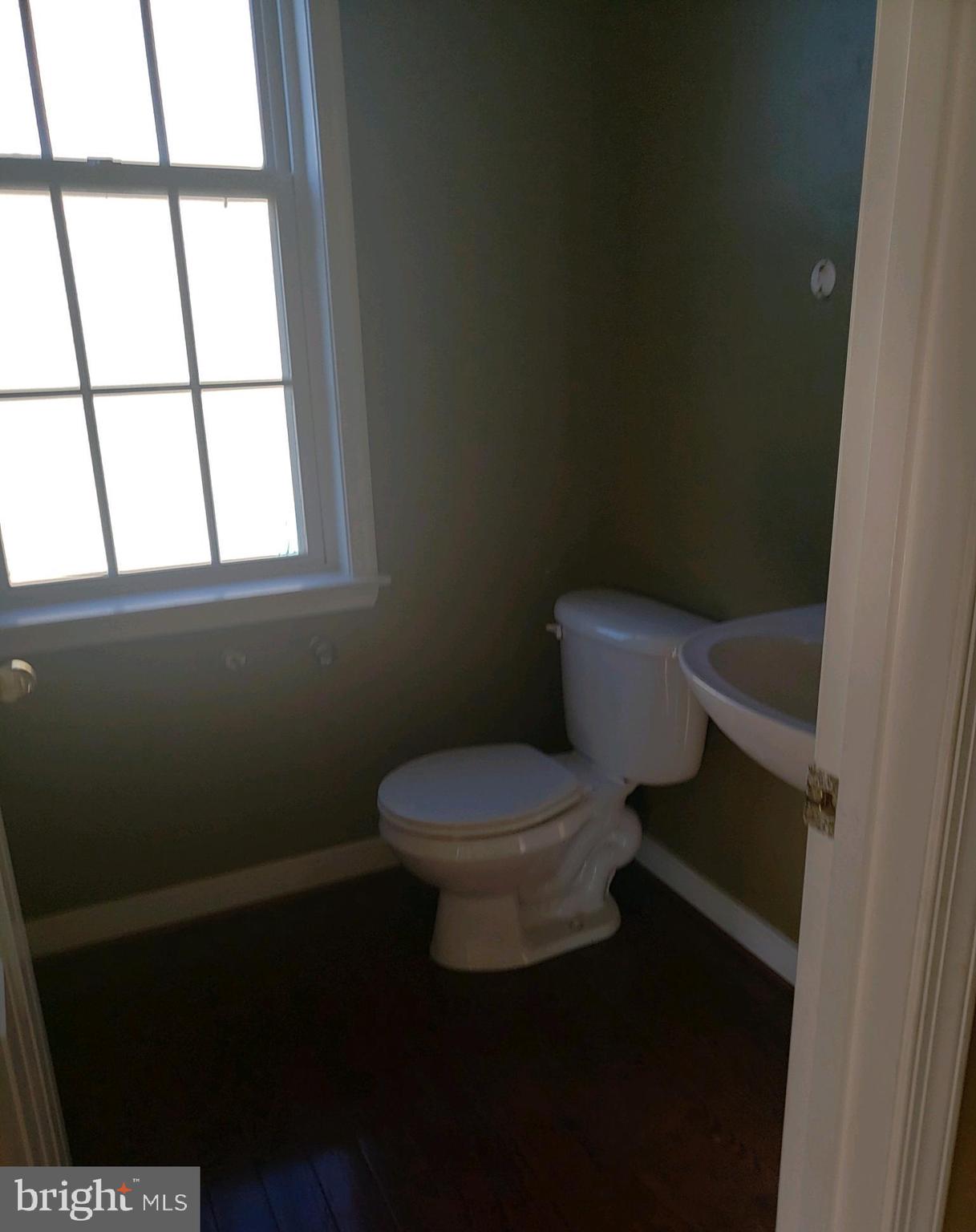 8114 Dotty Road Baltimore, MD 21237 - Photo 8 of 33 Gallery Image 8