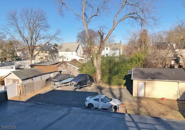 $2,400 | 227 East 3rd Avenue, Unit 2, Roselle, NJ 07203