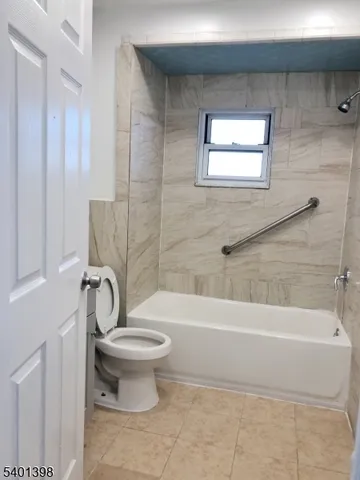 $2,400 | 227 East 3rd Avenue, Unit 2, Roselle, NJ 07203