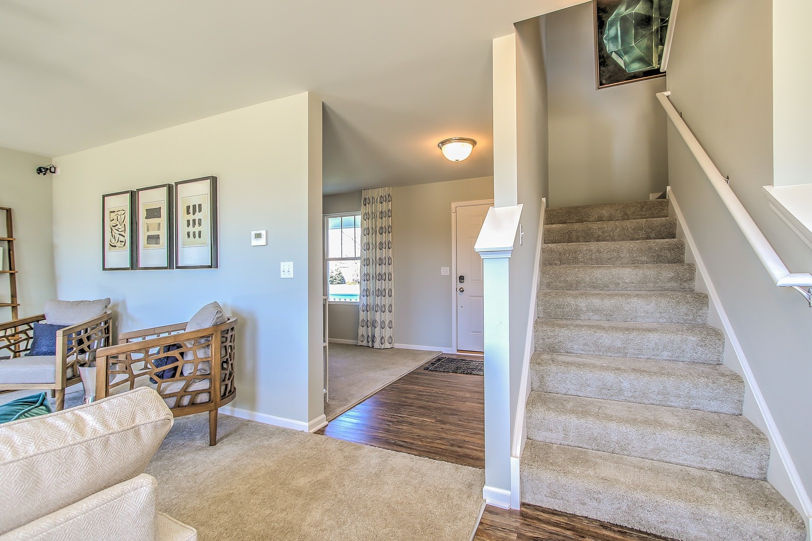 513 Endicott Road South Elgin, IL 60177 - Photo 5 of 33