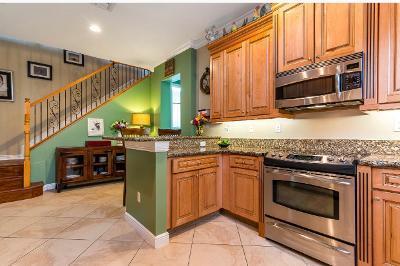 8327 Northwest 8th Terrace Boca Raton, FL 33487 - Photo 3 of 25 KITCHEN