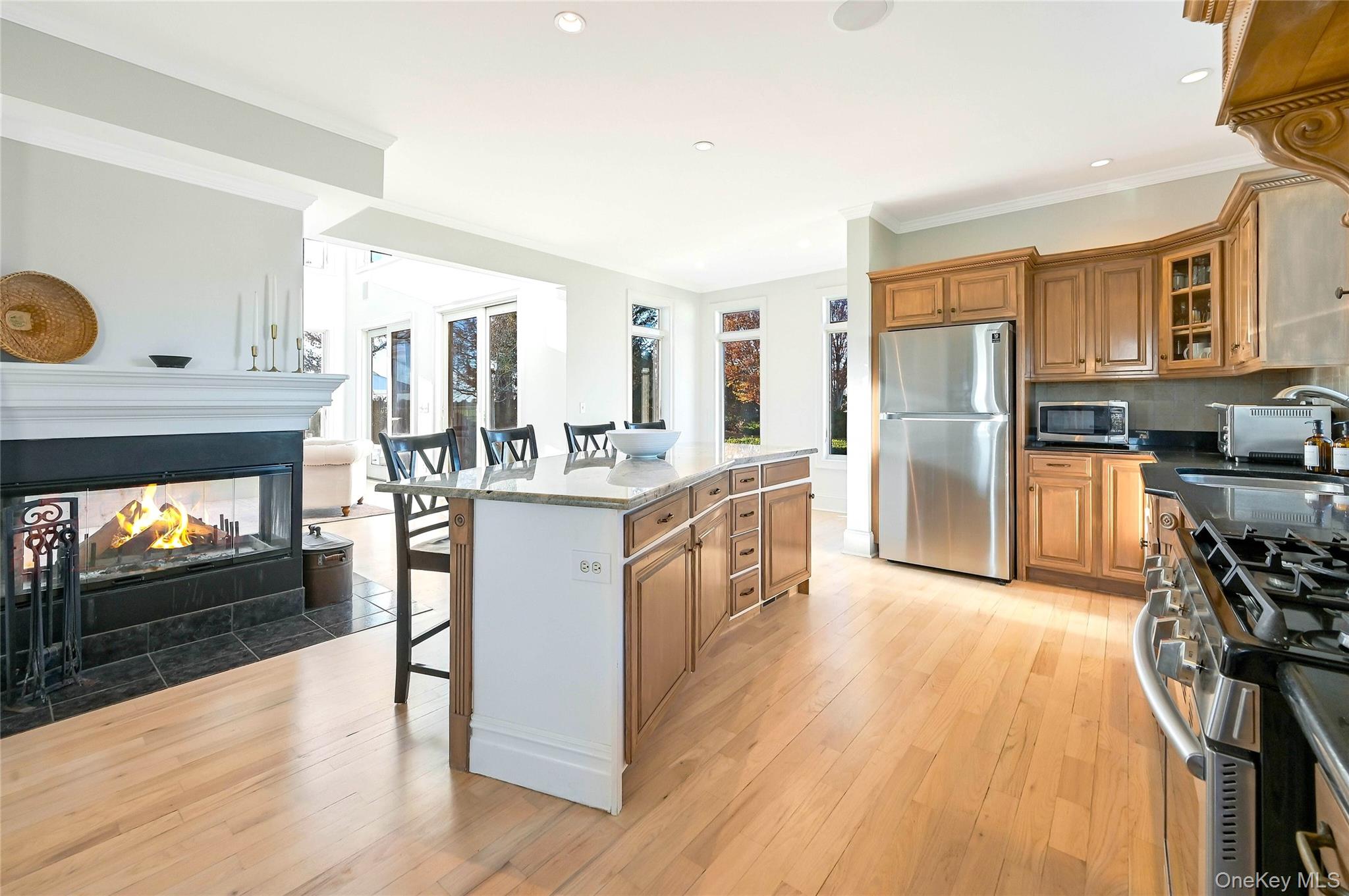 788 Reeves Avenue Riverhead, NY 11901 - Photo 6 of 24