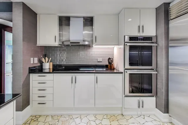 $1,388,000 | 100 East Huron Street, Unit 3505, Chicago, IL 60611