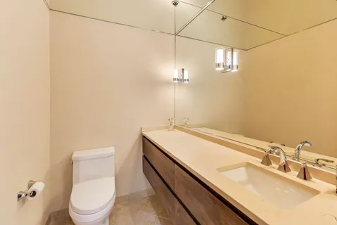 $1,388,000 | 100 East Huron Street, Unit 3505, Chicago, IL 60611