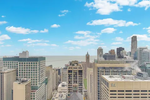 $1,388,000 | 100 East Huron Street, Unit 3505, Chicago, IL 60611