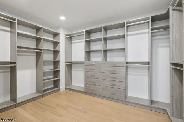 $869,000 | 2 Claridge Drive, Unit 5CW, Verona, NJ 07044