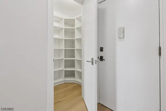 $869,000 | 2 Claridge Drive, Unit 5CW, Verona, NJ 07044