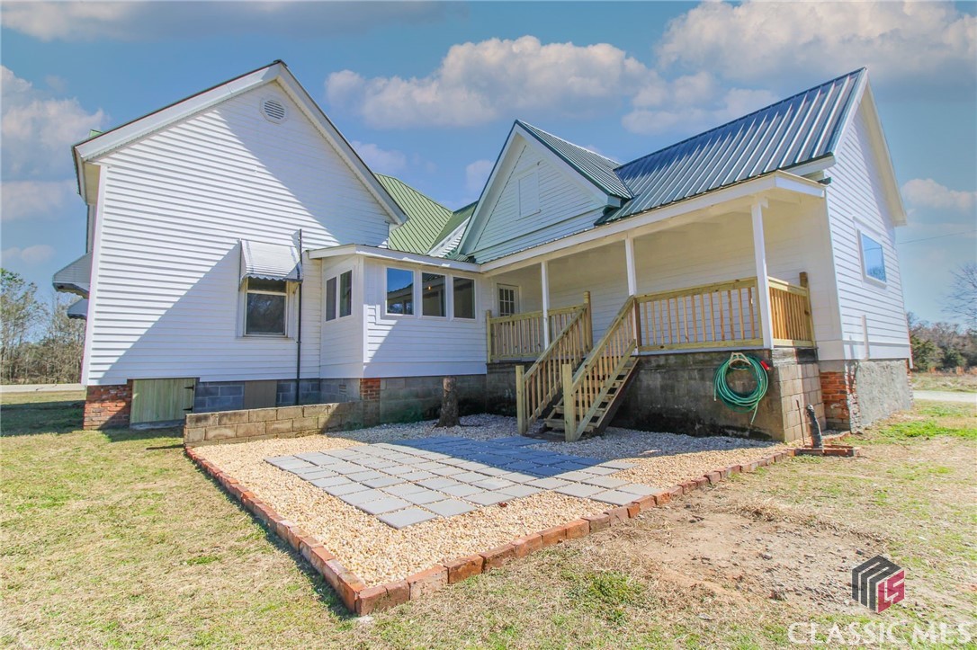1782 Union Point Road Stephens, GA 30667 - Photo 1 of 36