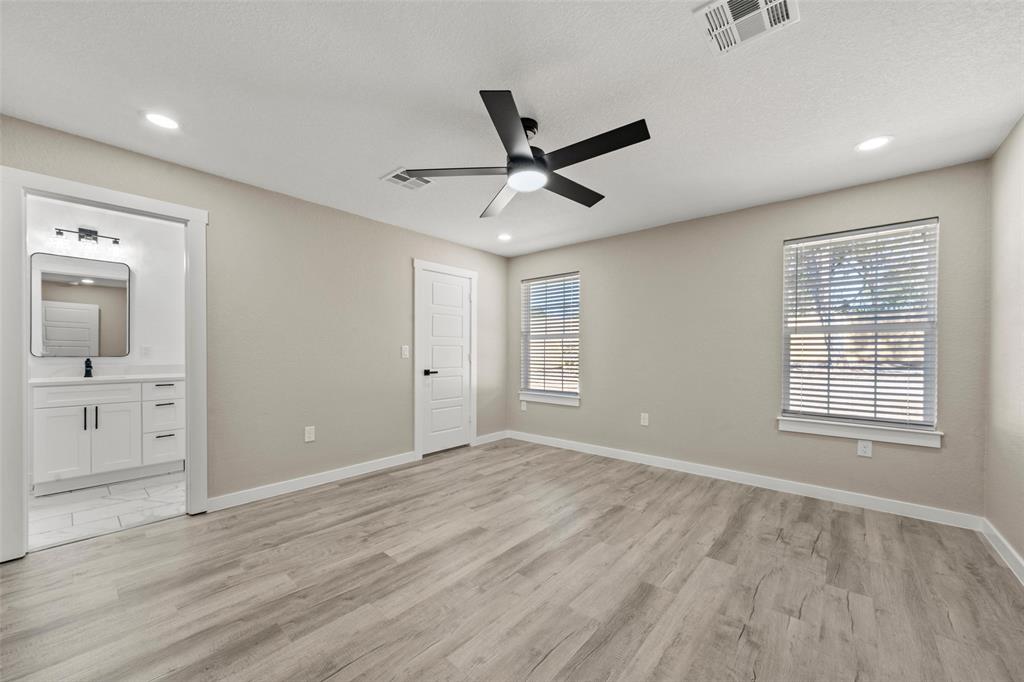 2509 Stewart Drive Waco, TX 76708 - Photo 8 of 17