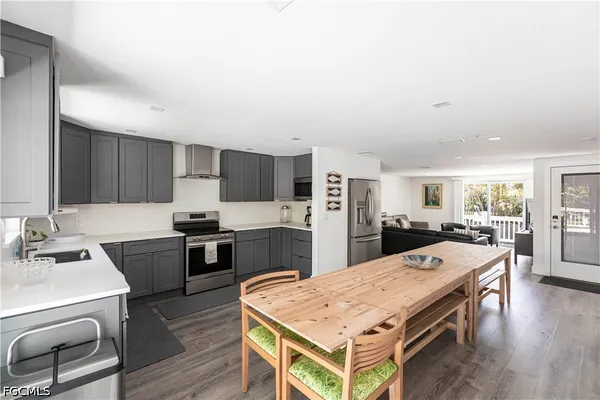 $6,000 | 15410 Allen Way, Fort Myers, FL 33908