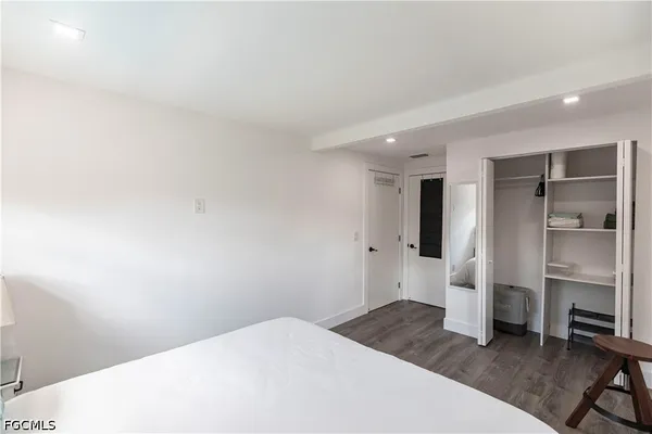 $6,000 | 15410 Allen Way, Fort Myers, FL 33908